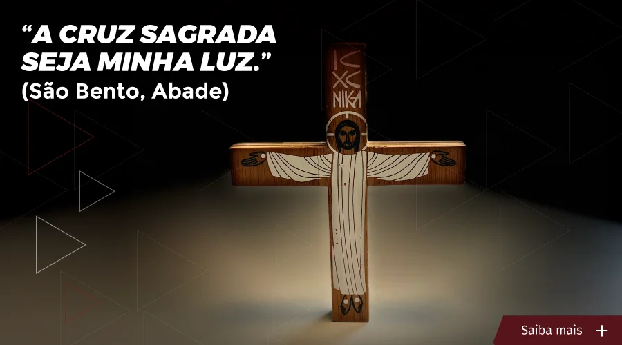 Foto ilustrativa que mostra pessoas da equipe Gente Agente posando para foto. Texto: FUNDASP traz a cruz para salas de aula.